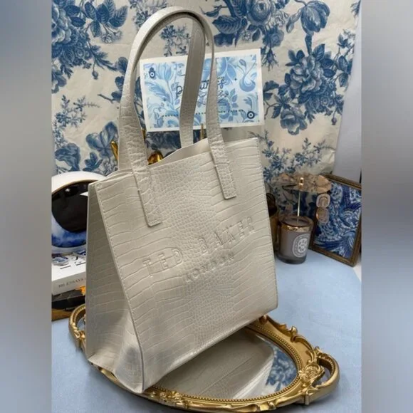 🆕 TED BAKER 🧿 NWOT REPTCON White Croc-Embossed Small Icon Tote Bag - Picture 2 of 15